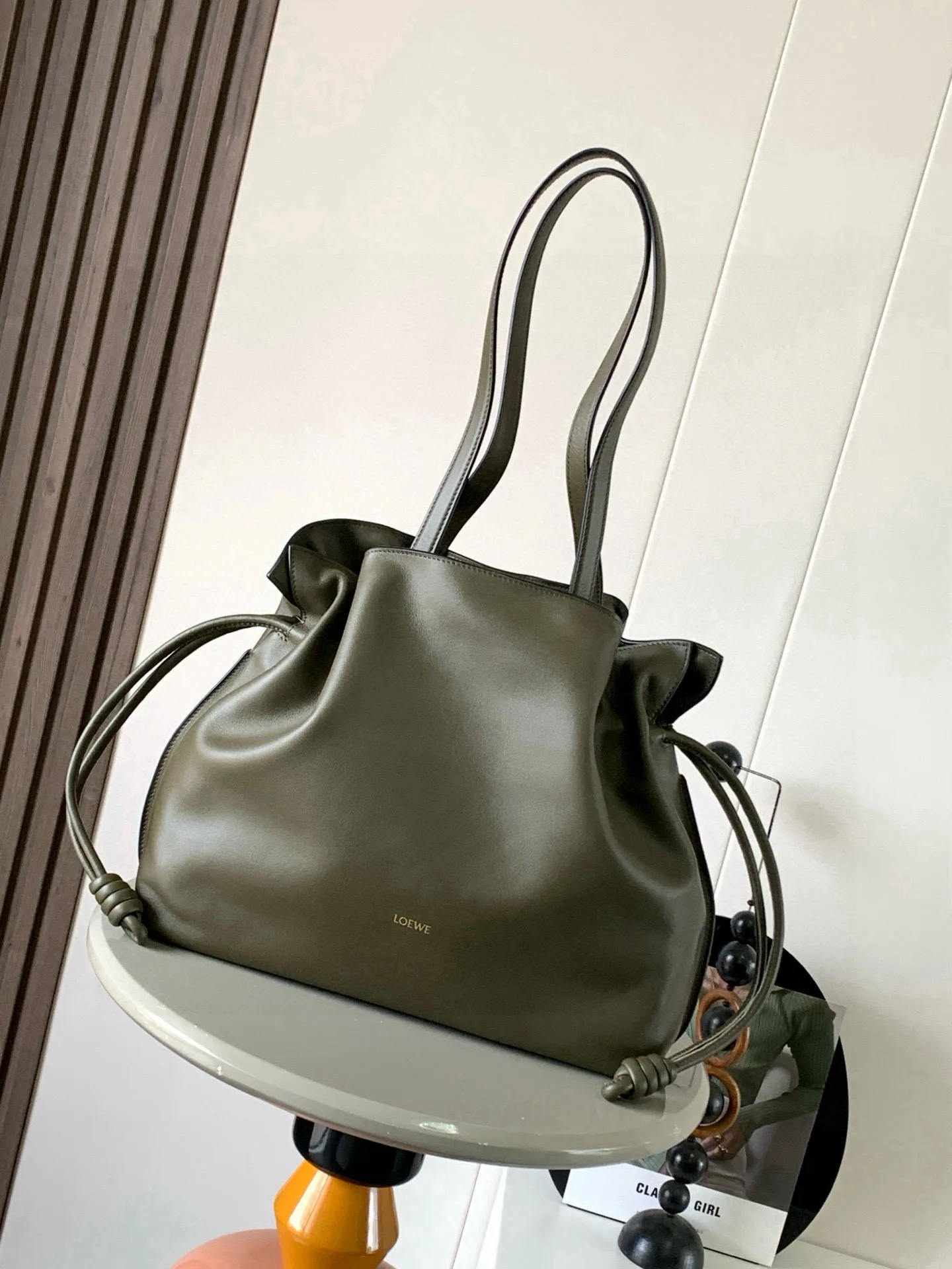 Loewe 9084 Large Napa Cowhide Leather Clutch Women s Shoulder Bag Loewe 9084 Large Napa Cowhide Leather Clutch Women s Shoulder Bag