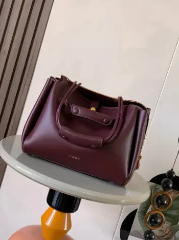 9147 Soft Cowhide Leather Handbag Women s Crossbody Bag Replica Loewe womens bags