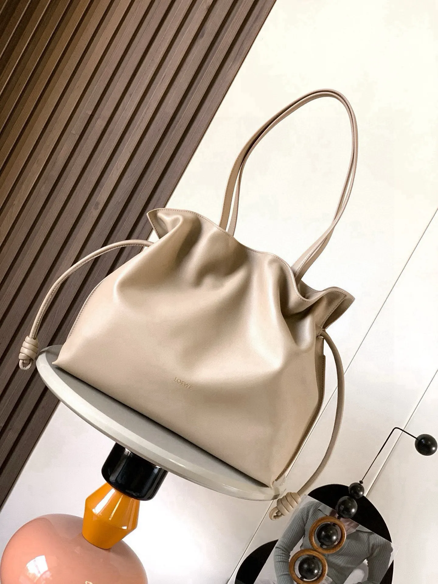 Loewe 9084 Large Napa Cowhide Leather Clutch Women s Shoulder Bag Loewe 9084 Large Napa Cowhide Leather Clutch Women s Shoulder Bag