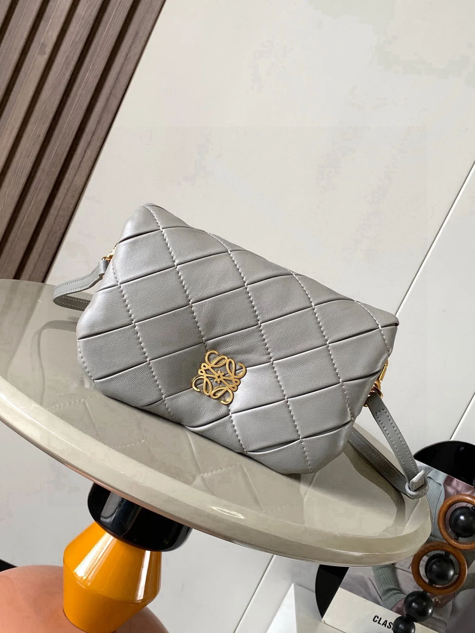 Loewe 9077 Mini Glossy Napa Lambskin Wrinkled Handbag Women s Crossbody Bag Loewe 9077 Mini Glossy Napa Lambskin Wrinkled Handbag Women s Crossbody Bag