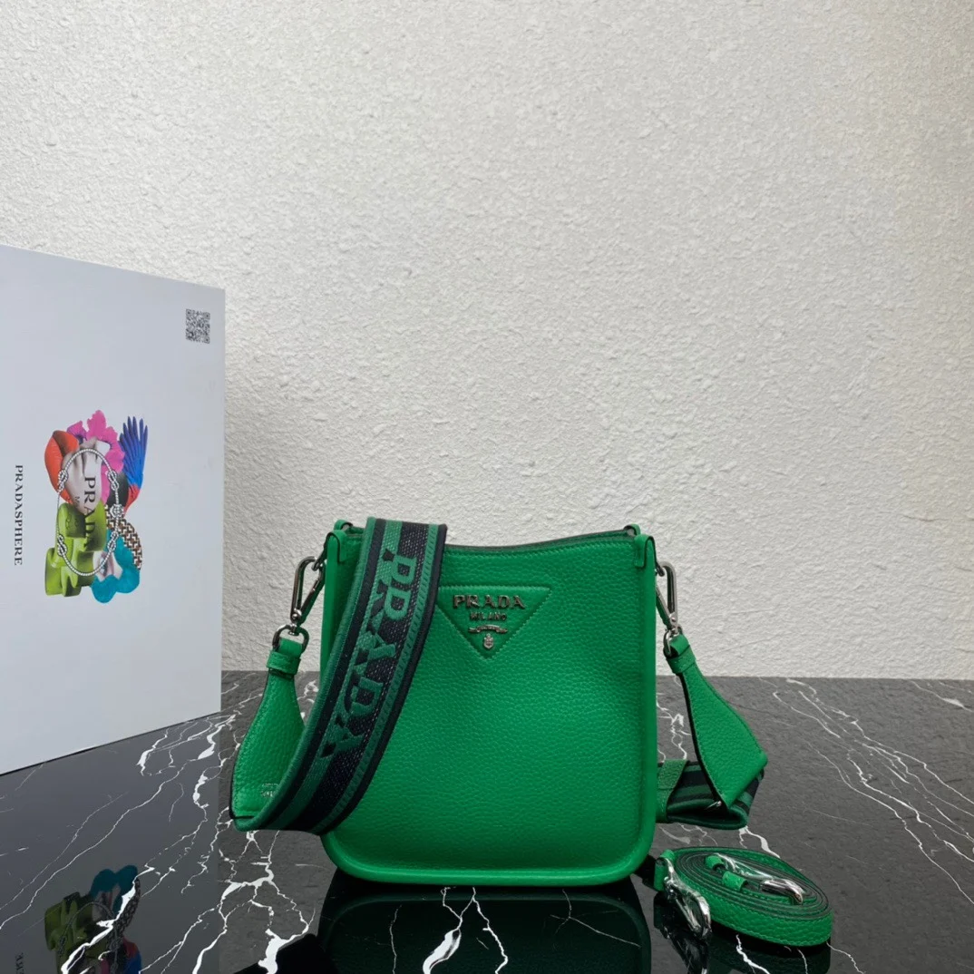 Prada 1BH191 New Shoulder Bag Women s Crossbody Bag Prada 1BH191 New Shoulder Bag Women s Crossbody Bag