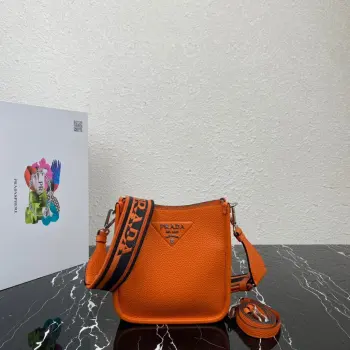网络失败: Operation timed out after 0 milliseconds with 0 out of 0 bytes received Replica Prada womens bags