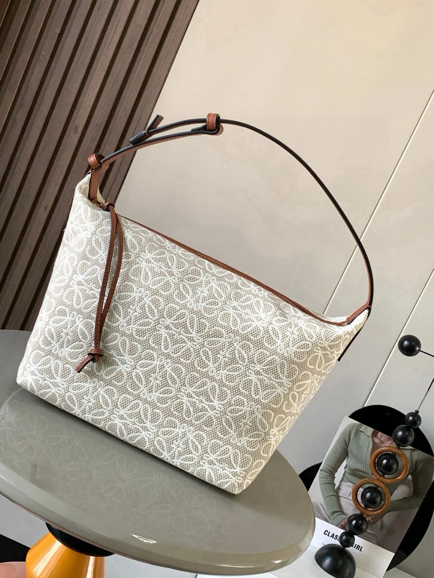 Loewe 9008 Jacquard Large Bento Bag Women s Shoulder Bag Loewe 9008 Jacquard Large Bento Bag Women s Shoulder Bag