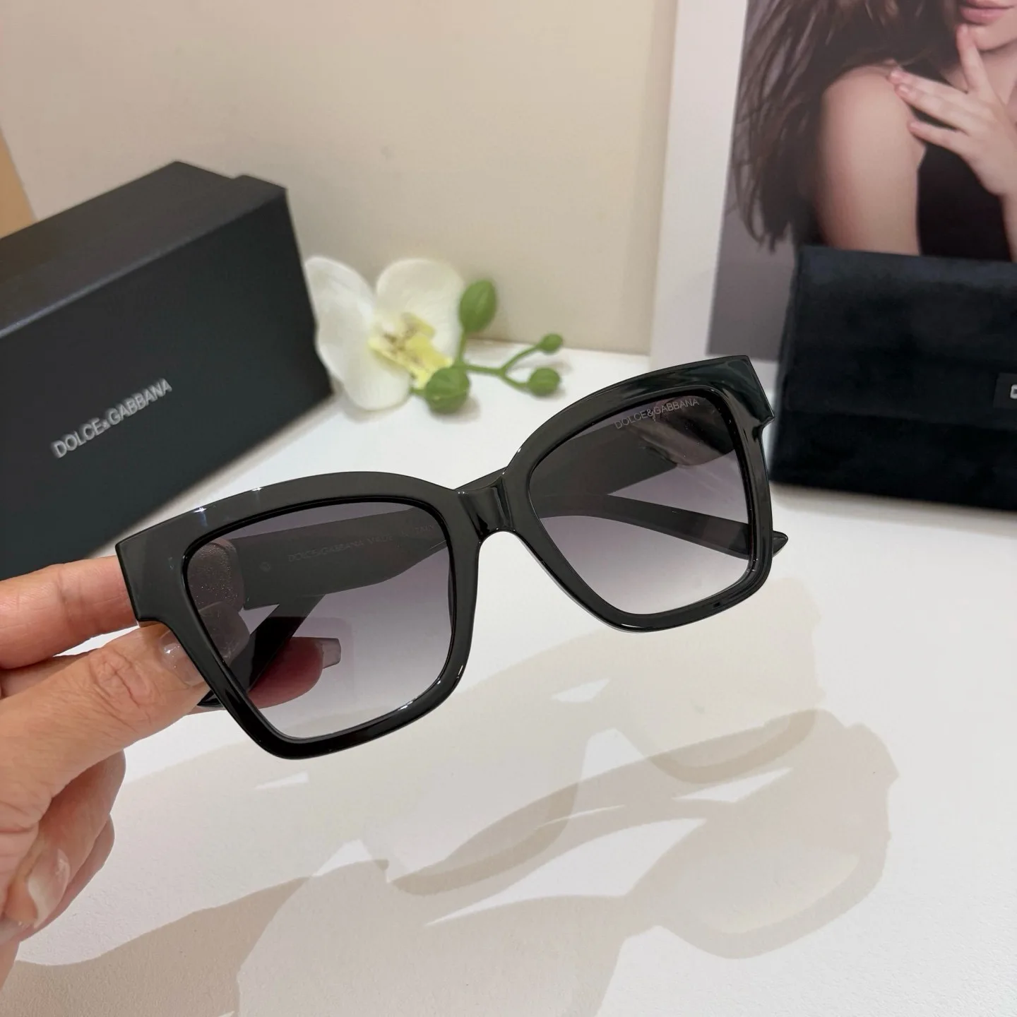 Dolce Gabbana New Fashion Trendy Oversized Sunglasses Dolce Gabbana New Fashion Trendy Oversized Sunglasses
