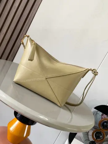9073 Glossy Napa Cowhide Leather Clutch Bag Women s Crossbody Bag Replica Loewe womens bags