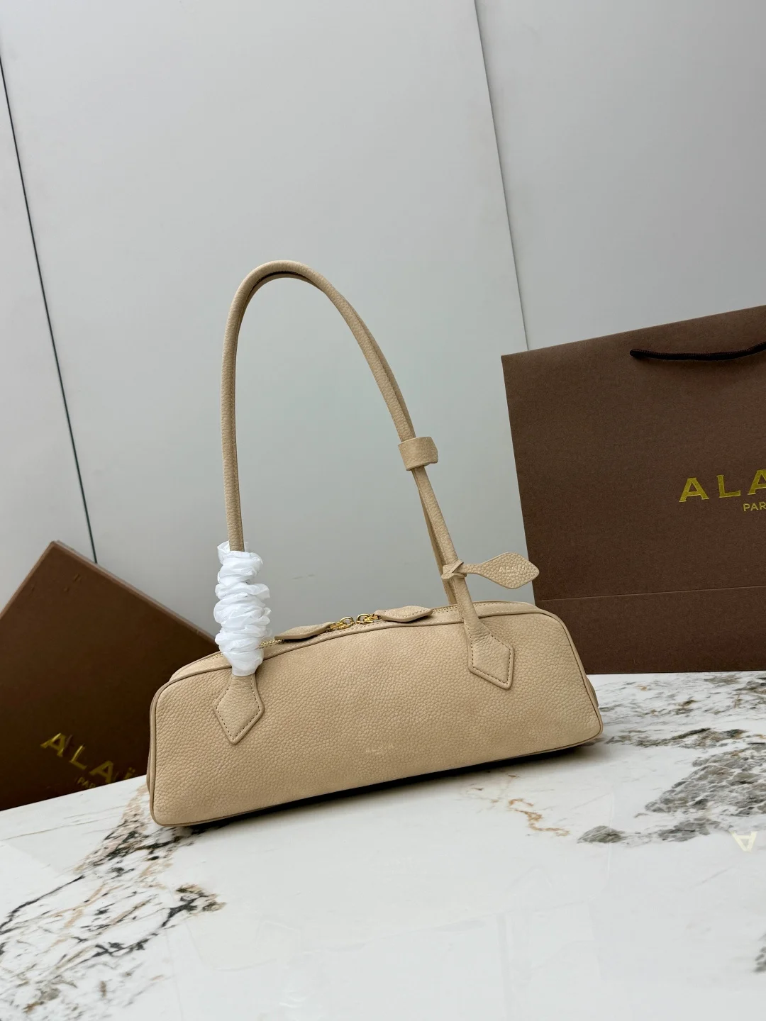 ALAIA A06033 Suede Dachshund Bag Women s Shoulder Bag