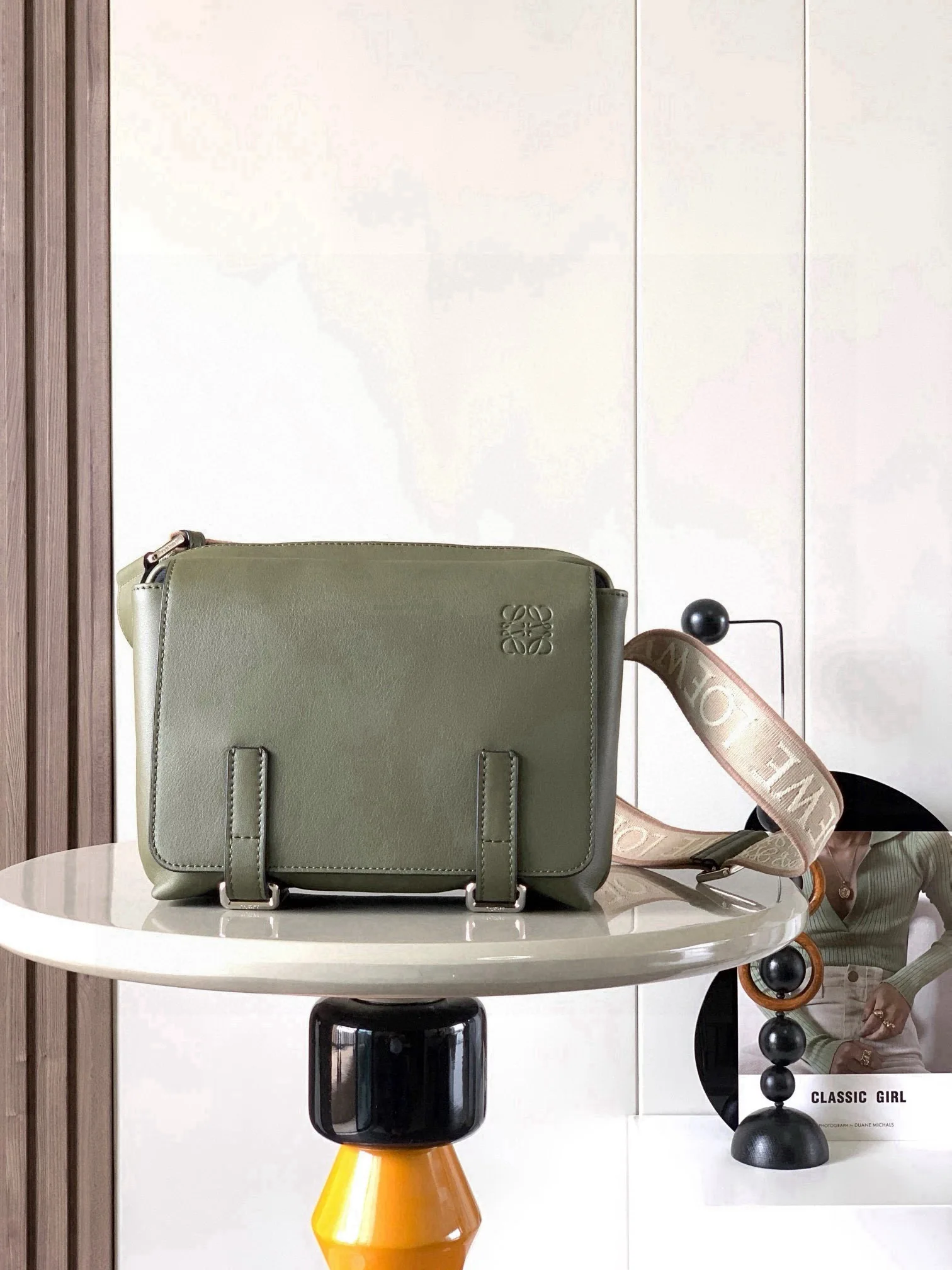 Loewe 9011 Messenger Bag Classic Messenger Bag Men s Crossbody Bag Loewe 9011 Messenger Bag Classic Messenger Bag Men s Crossbody Bag