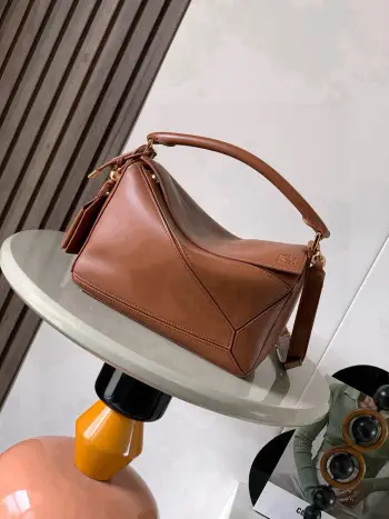 9096 Napa lambskin geometric bag women s crossbody bag Replica Loewe womens bags