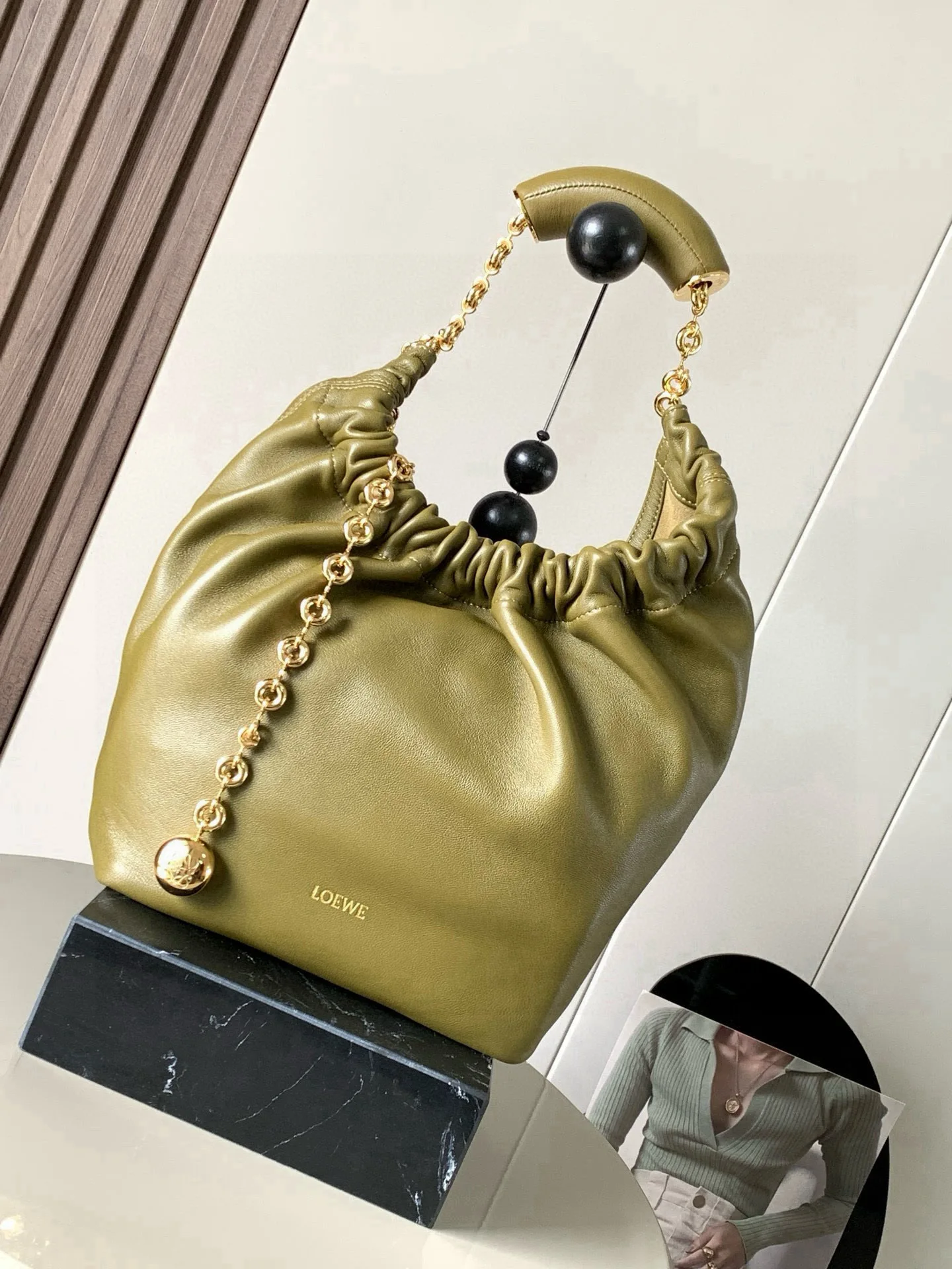 Loewe 9042 Napa lambskin handbag women s shoulder bag Loewe 9042 Napa lambskin handbag women s shoulder bag