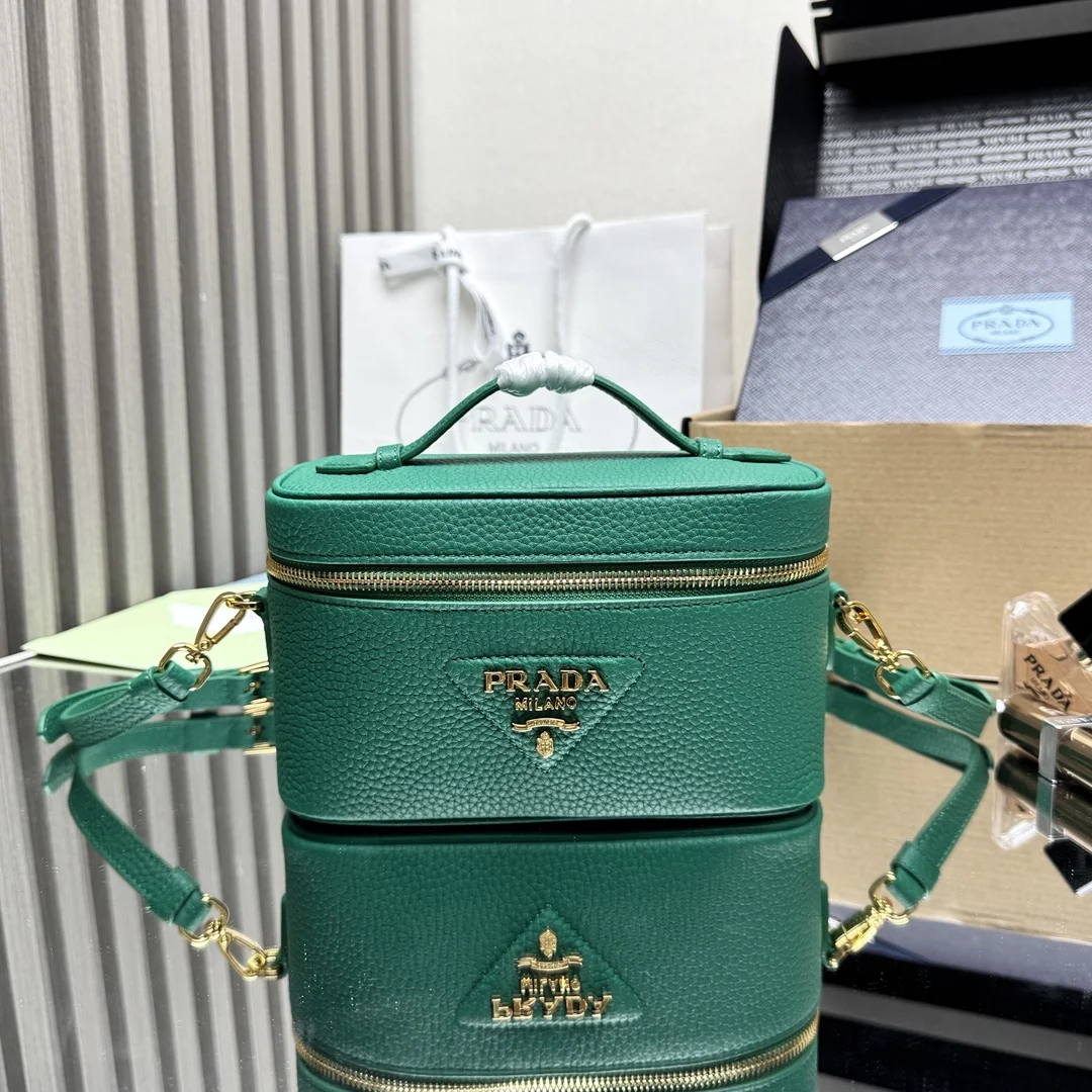 Prada 1BH202 New Box Bag Women s Crossbody Bag Prada 1BH202 New Box Bag Women s Crossbody Bag