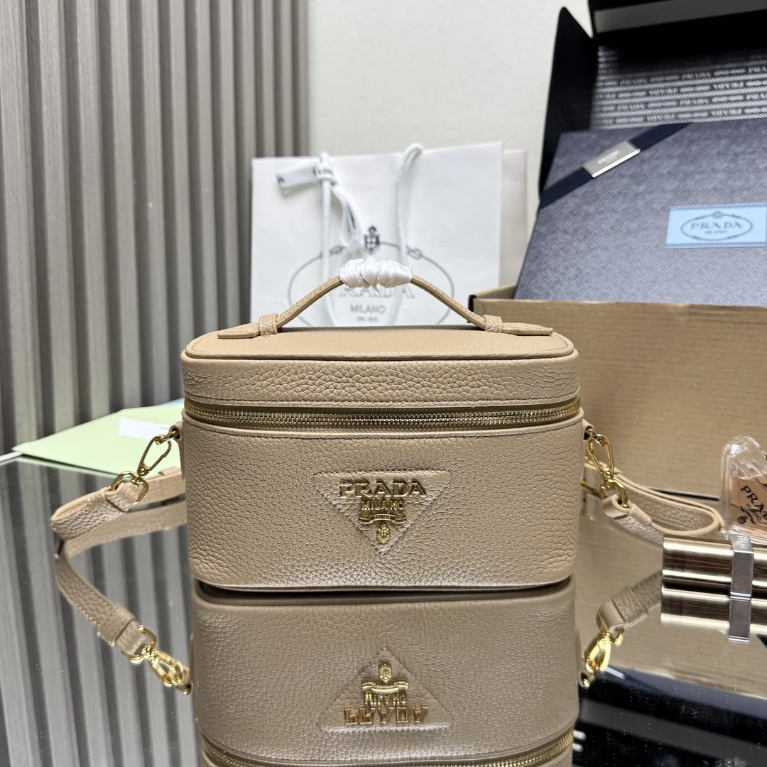 Prada 1BH202 New Box Bag Women s Crossbody Bag Prada 1BH202 New Box Bag Women s Crossbody Bag