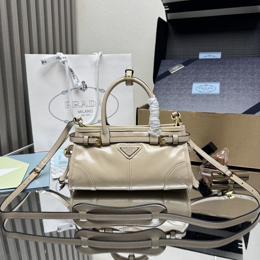 Prada 1BA486 Oil Wax Leather Mini Handbag Women s Crossbody Bag Prada 1BA486 Oil Wax Leather Mini Handbag Women s Crossbody Bag