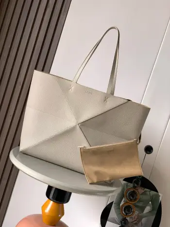 9104 grain cowhide leather handbag women s shoulder bag Replica Loewe womens bags
