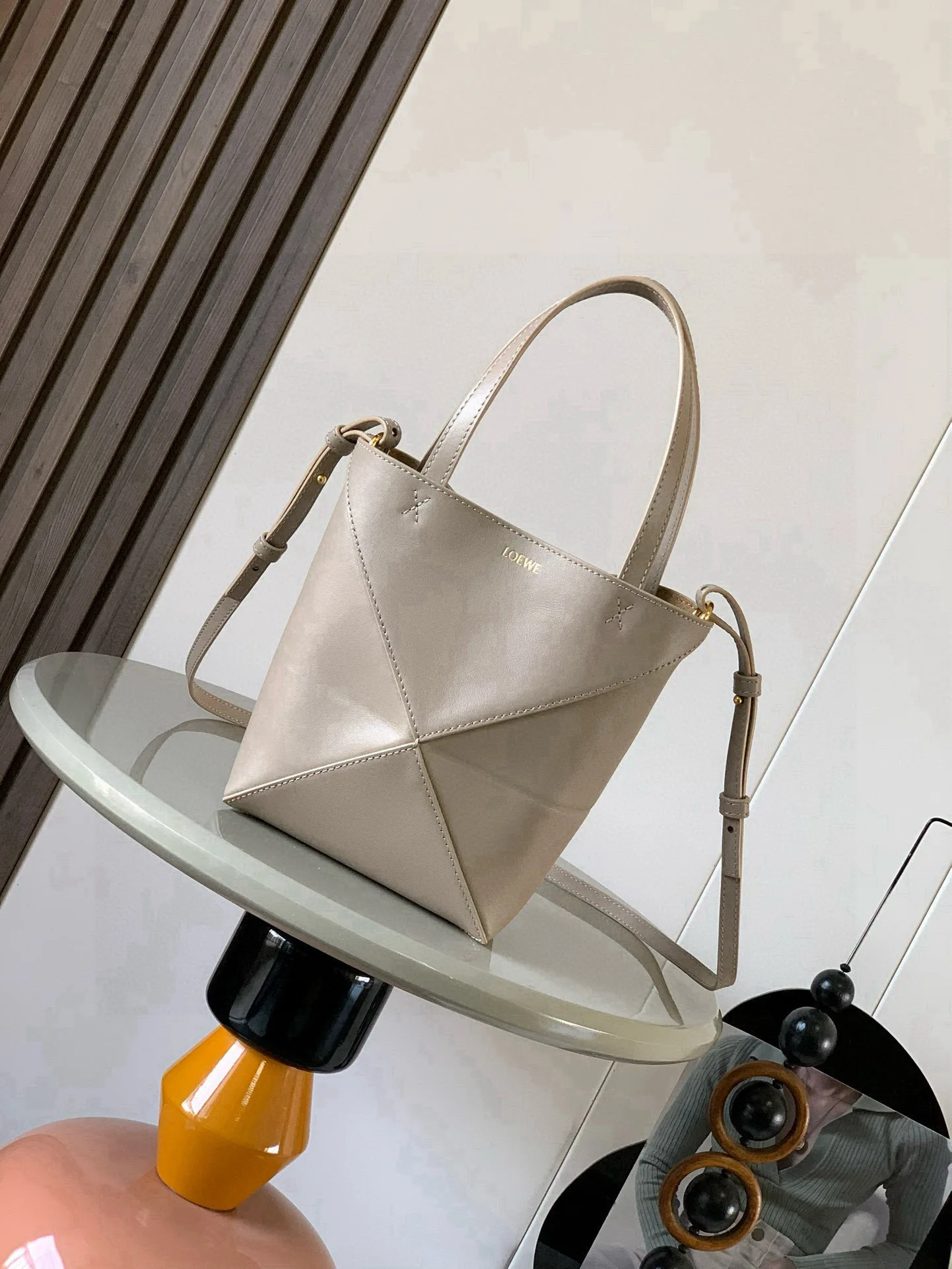 Loewe 9030 Cowhide Mini Handbag Women s Crossbody Bag Loewe 9030 Cowhide Mini Handbag Women s Crossbody Bag