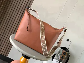 9010 Shoulder Underarm Bag Women s Crossbody Bag Replica Loewe womens bags