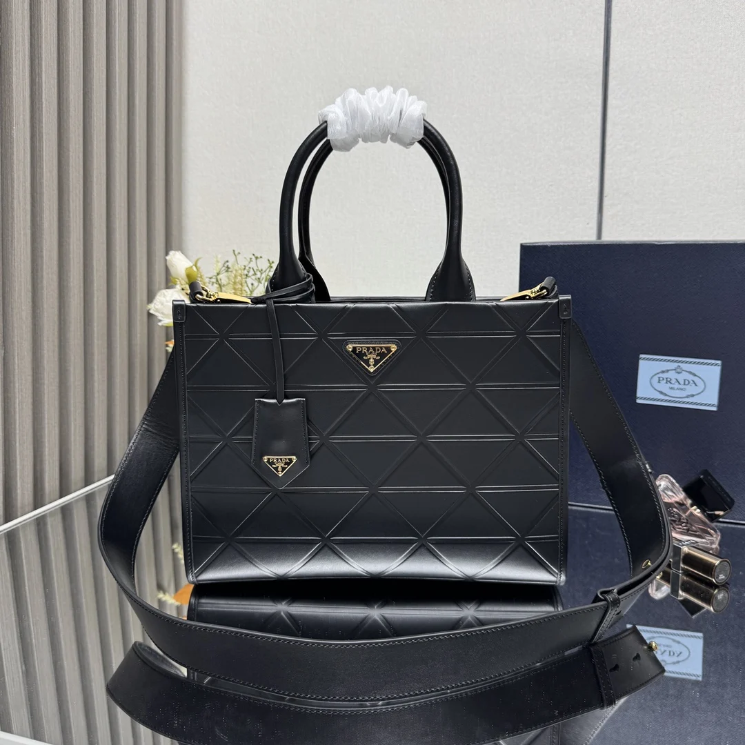 Prada New Triangular Diamond Pattern Tote Bag Women s Crossbody Bag Prada New Triangular Diamond Pattern Tote Bag Women s Crossbody Bag