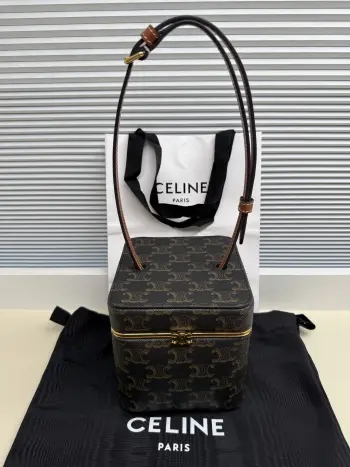 124232 Spring and Summer Ruffled Box Bag Women s Crossbody Bag Replica Celine womens bags