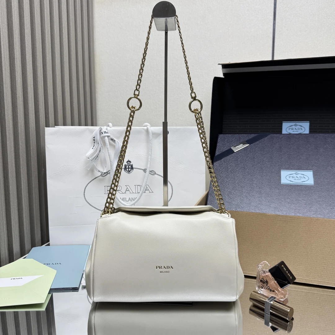 Prada 1BD395 New Product Bag Women s Crossbody Bag Prada 1BD395 New Product Bag Women s Crossbody Bag