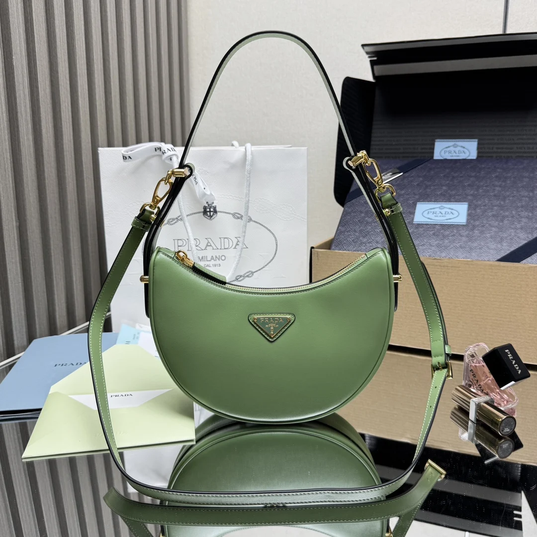 Prada 1BC194 Shoulder Bag Women s Crossbody Bag Prada 1BC194 Shoulder Bag Women s Crossbody Bag