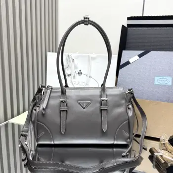 1BG628 Vintage Leather Bag Women s Crossbody Bag Replica Prada womens bags