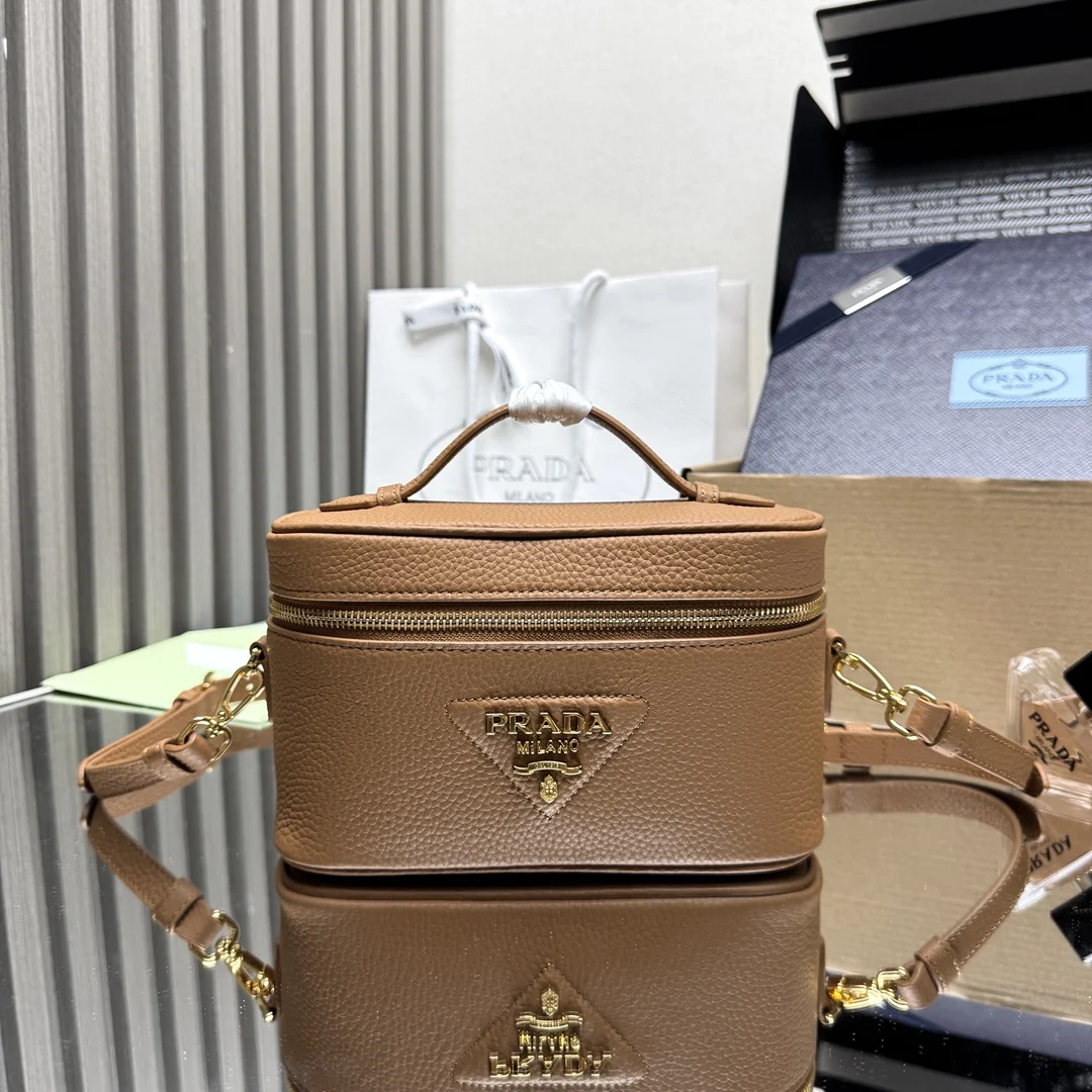 Prada 1BH202 New Box Bag Women s Crossbody Bag Prada 1BH202 New Box Bag Women s Crossbody Bag