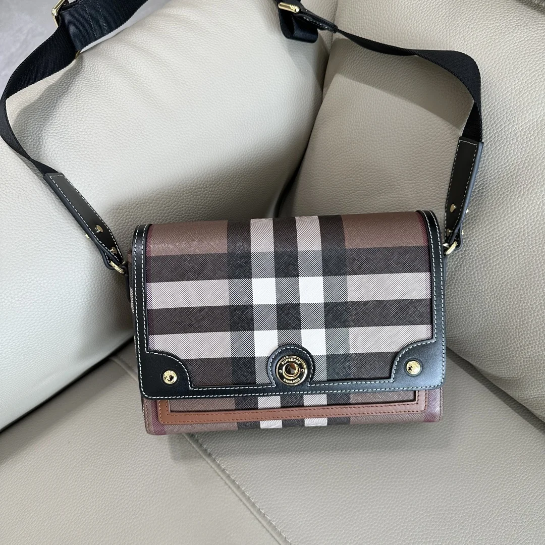 Burberry 9061 Letter Wide Shoulder Strap Crossbody Bag Women s Crossbody Bag Burberry 9061 Letter Wide Shoulder Strap Crossbody Bag Women s Crossbody Bag