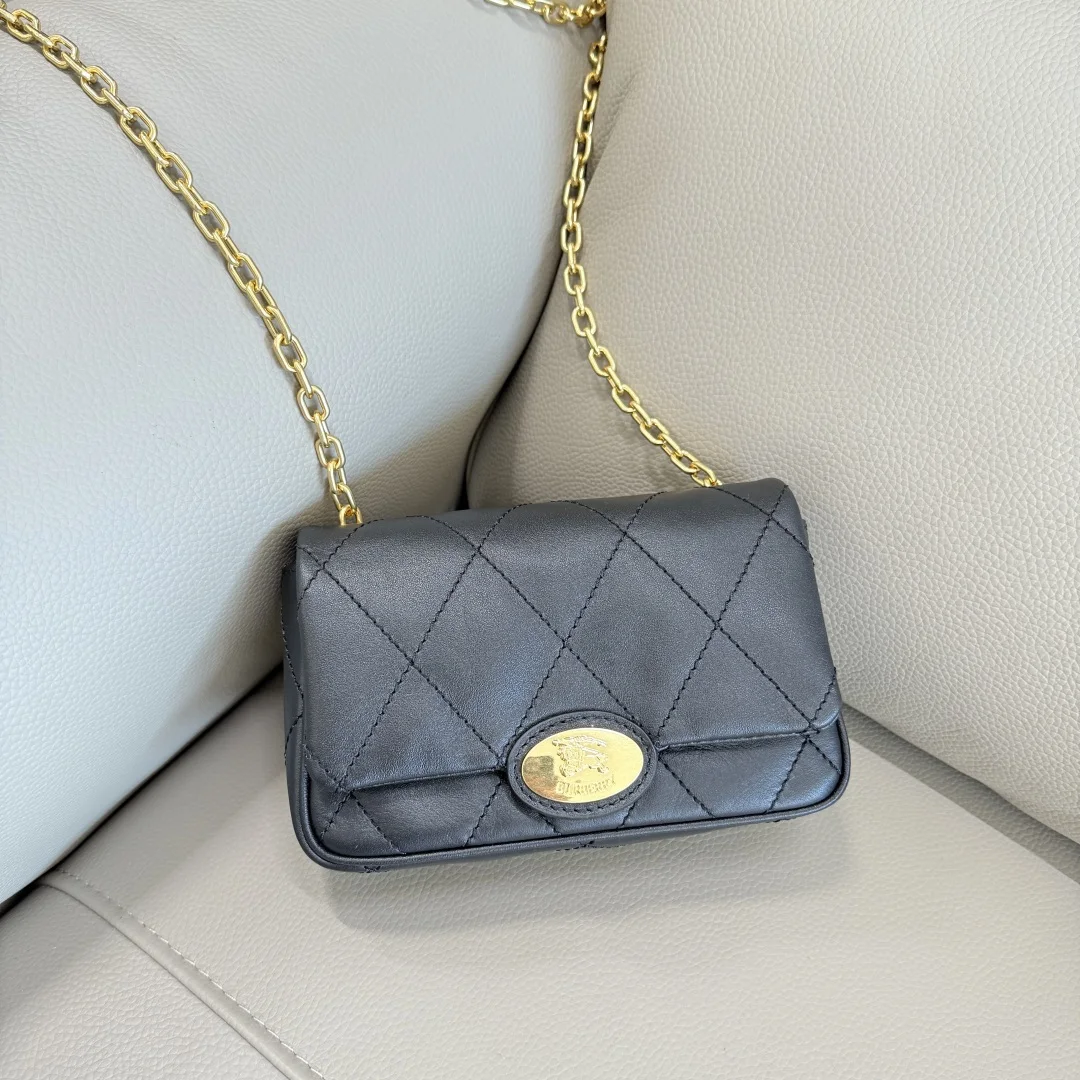 Burberry 6411 Quilted Clutch Bag Women s Crossbody Bag Burberry 6411 Quilted Clutch Bag Women s Crossbody Bag