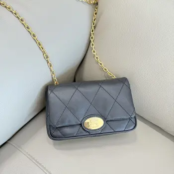 6411 Quilted Clutch Bag Women s Crossbody Bag Replica Burberry womens bags