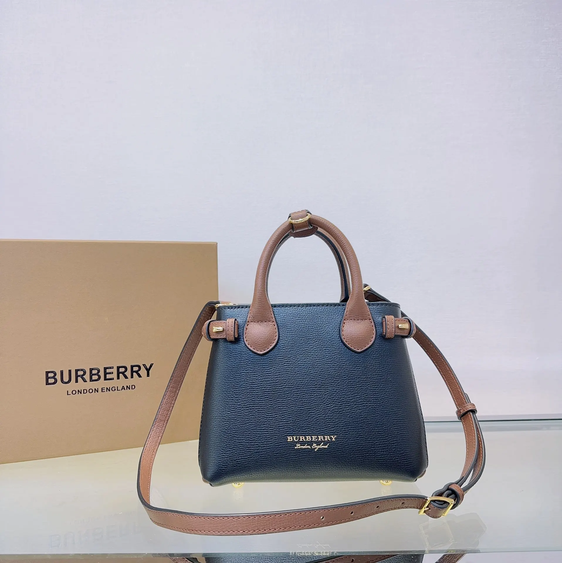 Burberry 7121 Checkered Leather Banner Bag Women s Crossbody Bag Burberry 7121 Checkered Leather Banner Bag Women s Crossbody Bag
