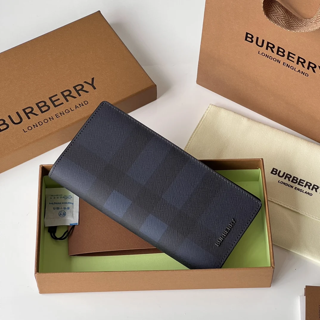 Burberry 80547851 Plaid Two-Fold Bag Burberry 80547851 Plaid Two-Fold Bag