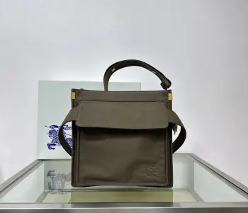 7661 Latest Windbreaker Tote Bag Men s Crossbody Bag Replica Burberry mens bags