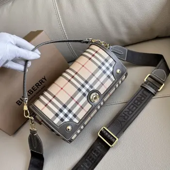 1671 New Vintage Plaid Small Bag Women s Crossbody Bag Replica Burberry womens bags
