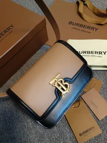 89062 Two-tone Leather Lock Clutch Bag Women s Crossbody Bag Replica Bvlgari womens bags