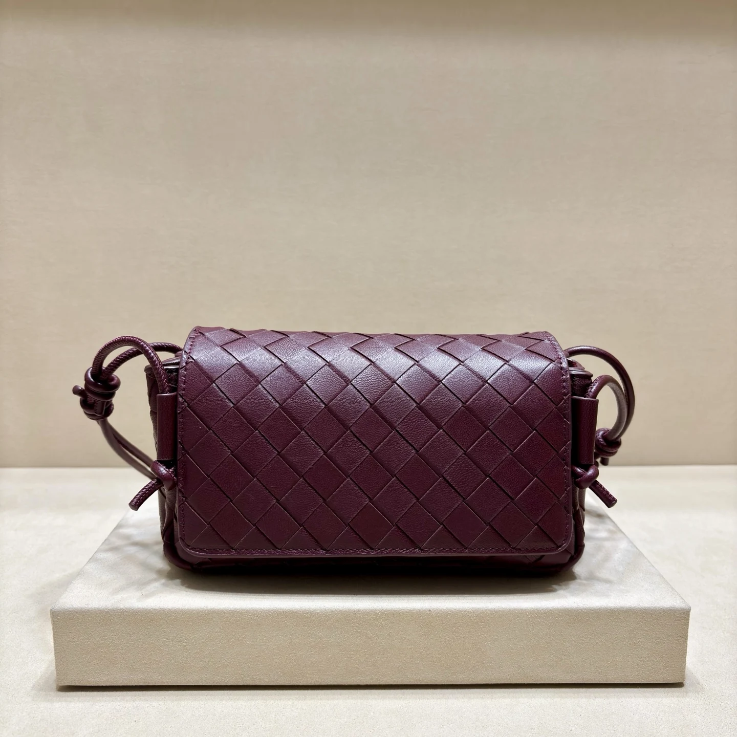 Burberry 3008 Versatile Commuter Bag Women s Crossbody Bag Burberry 3008 Versatile Commuter Bag Women s Crossbody Bag