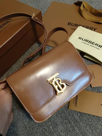 89062 Two-tone Leather Lock Clutch Bag Women s Crossbody Bag Replica Bvlgari womens bags