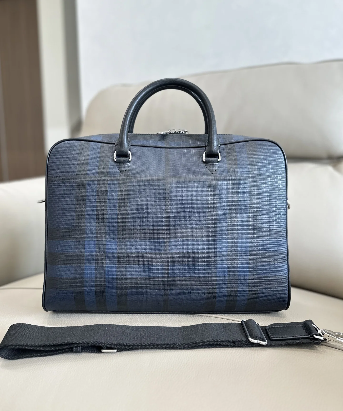 Burberry 2651 Men s Briefcase Men s Crossbody Bag