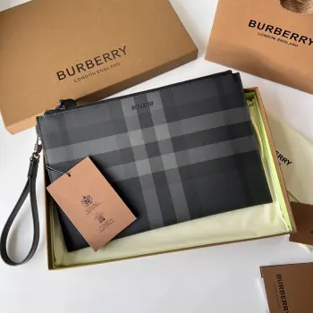 80552611 Plaid Zipper Storage Bag Men s Clutch Replica Burberry mens bags