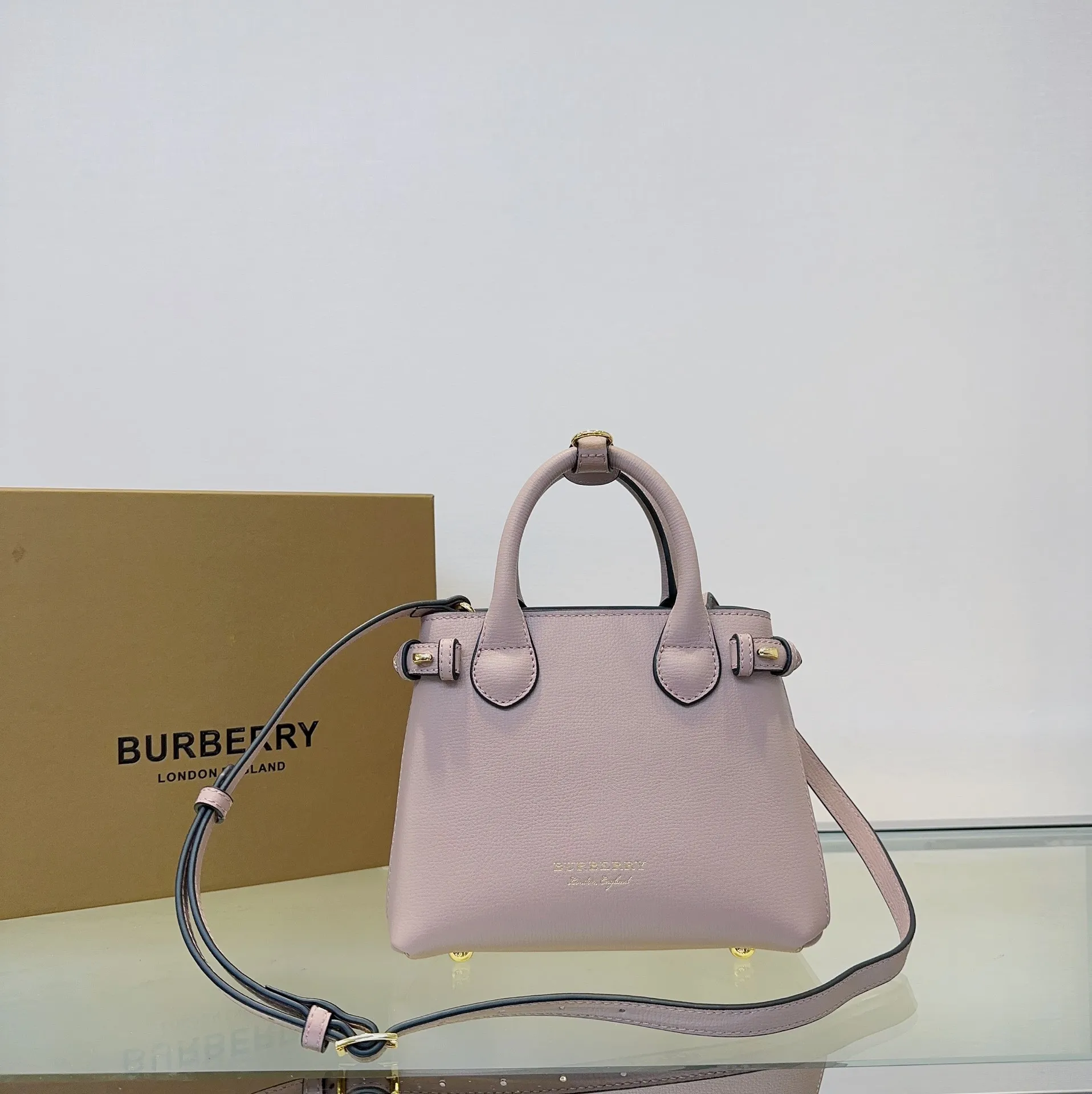 Burberry 7121 Plaid Leather Banner Bag Women s Crossbody Bag Burberry 7121 Plaid Leather Banner Bag Women s Crossbody Bag