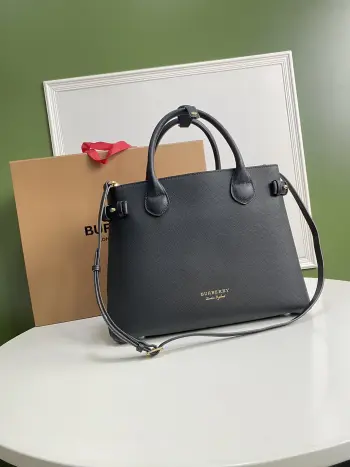 7941 Plaid Patchwork Leather Banner Bag Women s Crossbody Bag Replica Burberry womens bags