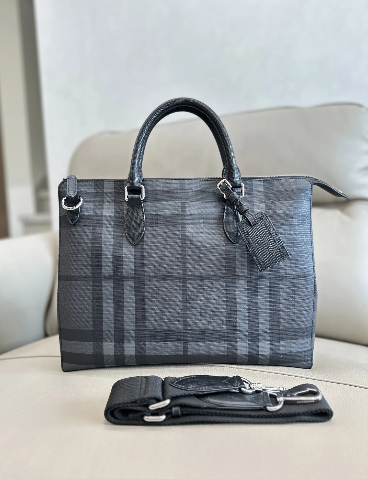 Burberry 4071 Men s Briefcase Men s Crossbody Bag