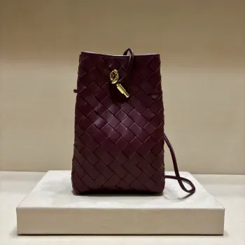 3010 Vintage Knot Gold Buckle Phone Bag Women s Crossbody Bag Replica Burberry womens bags