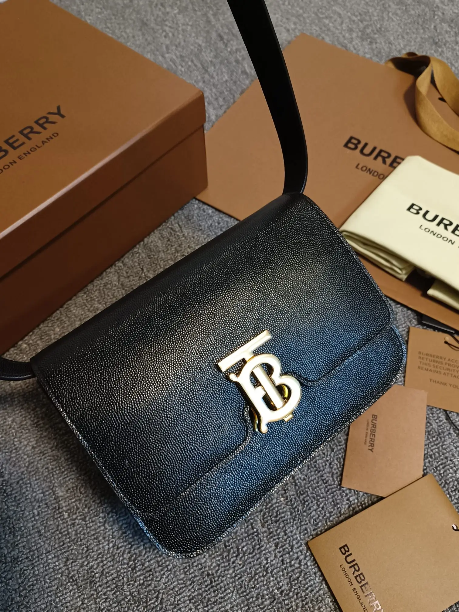 Bvlgari 89062 Caviar Lock Bag Women s Crossbody Bag