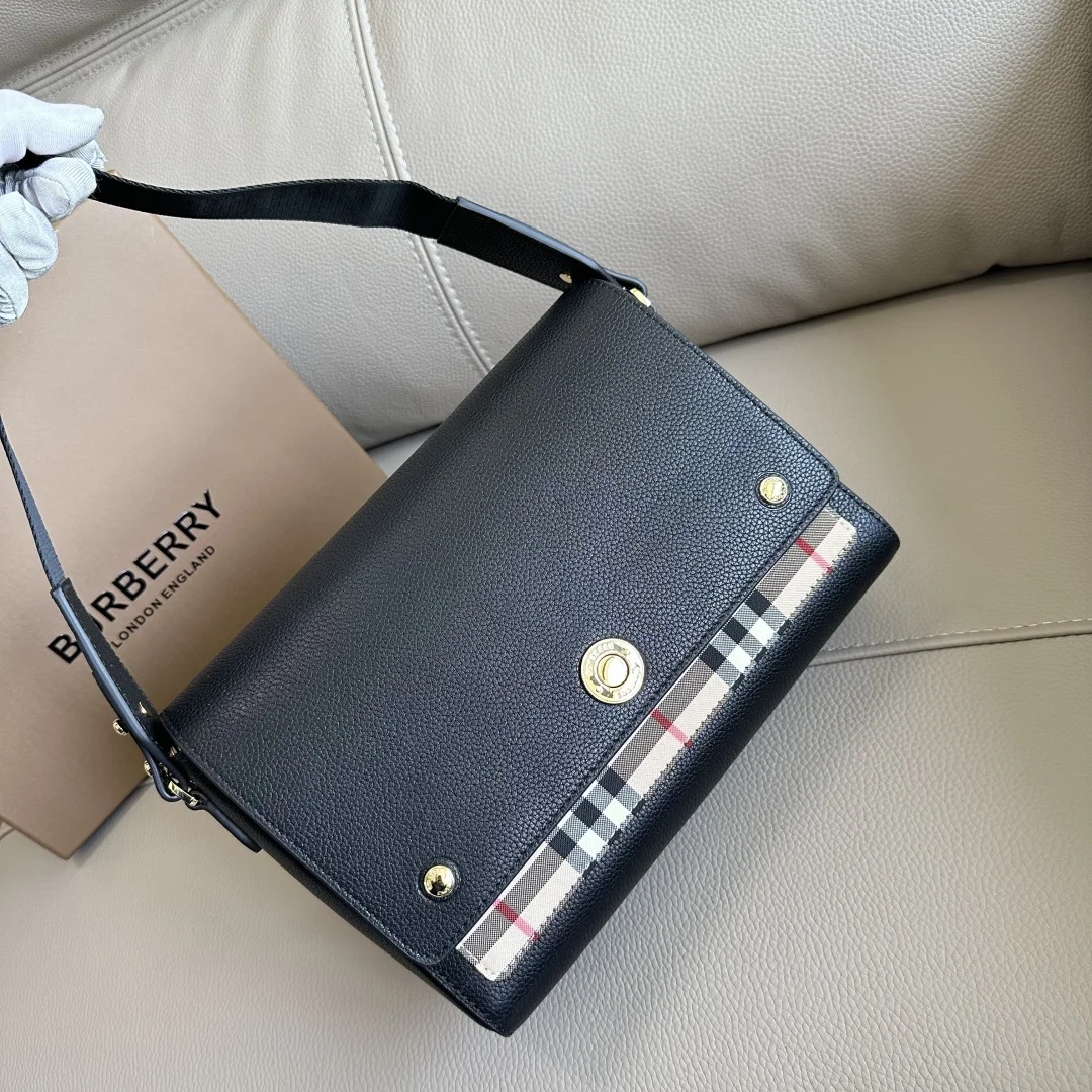 Burberry 9061 Letter Wide Shoulder Strap Crossbody Bag Women s Crossbody Bag Burberry 9061 Letter Wide Shoulder Strap Crossbody Bag Women s Crossbody Bag