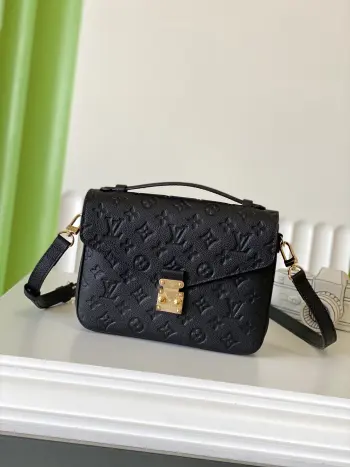M41487 POCHETTE Full Leather Messenger Bag Crossbody Bag Replica Louis Vuitton womens bags