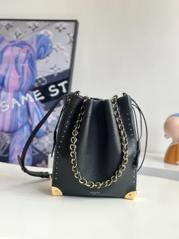 M29391 Cowhide Water Bucket Bag Women s Crossbody Bag Replica Louis Vuitton womens bags