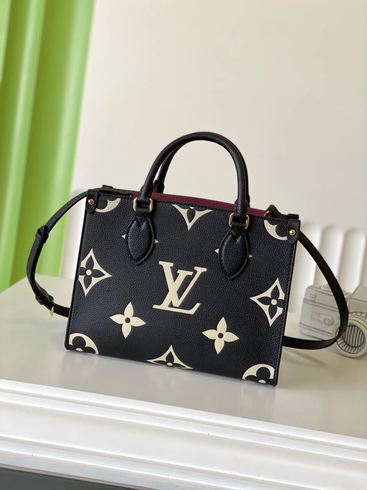 Louis Vuitton M45659 ONTHEGO All-Leather Square Bag Tote Shoulder Bag