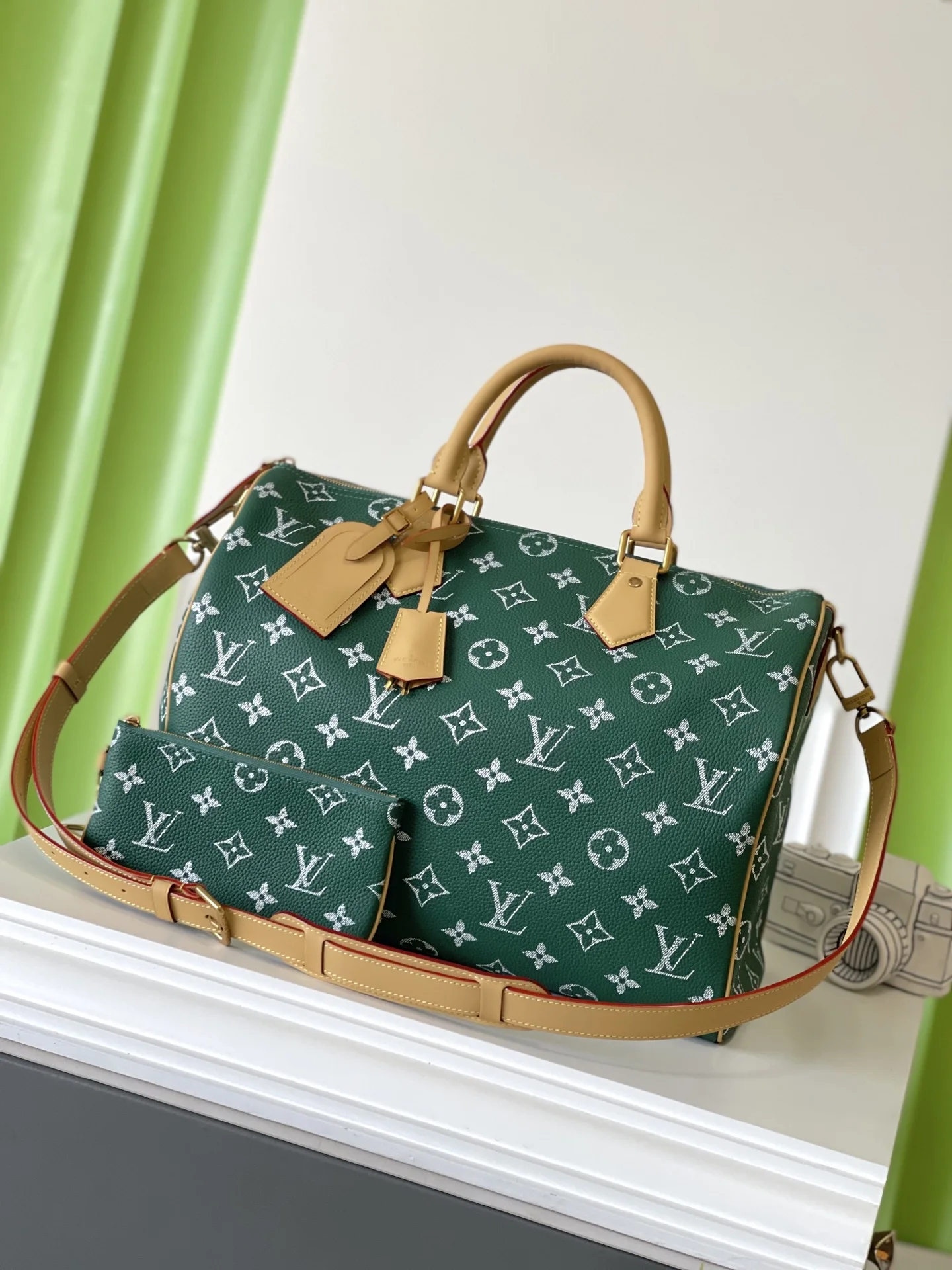 Louis Vuitton M24417 SPEEDY P9 All-Leather Pillow Bag Travel Bag