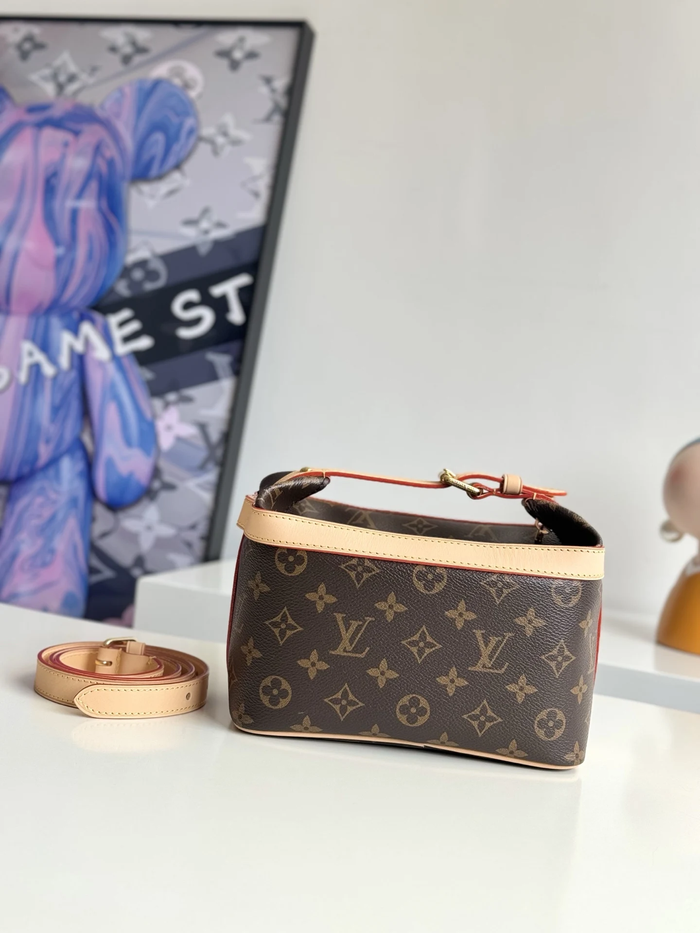 Louis Vuitton M15350 Toiletry Bag Women s Crossbody Bag