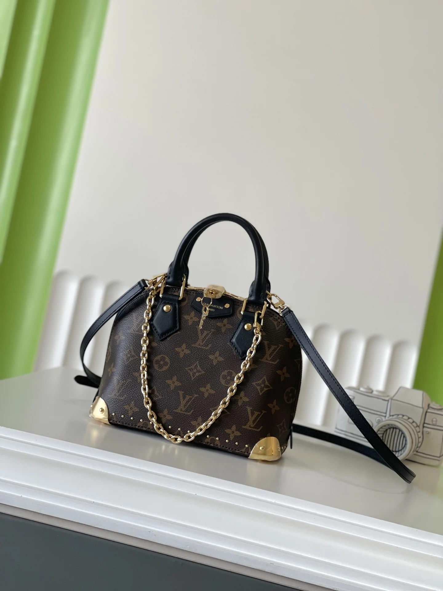 Louis Vuitton M26084 ALMA BB Old Flower Shell Bag Handheld Crossbody Bag Louis Vuitton M26084 ALMA BB Old Flower Shell Bag Handheld Crossbody Bag