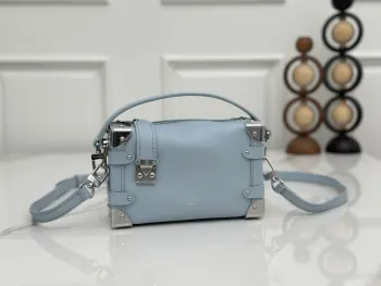 M25160 Traditional Hard Case Medium Handbag Women s Crossbody Bag Replica Louis Vuitton womens bags